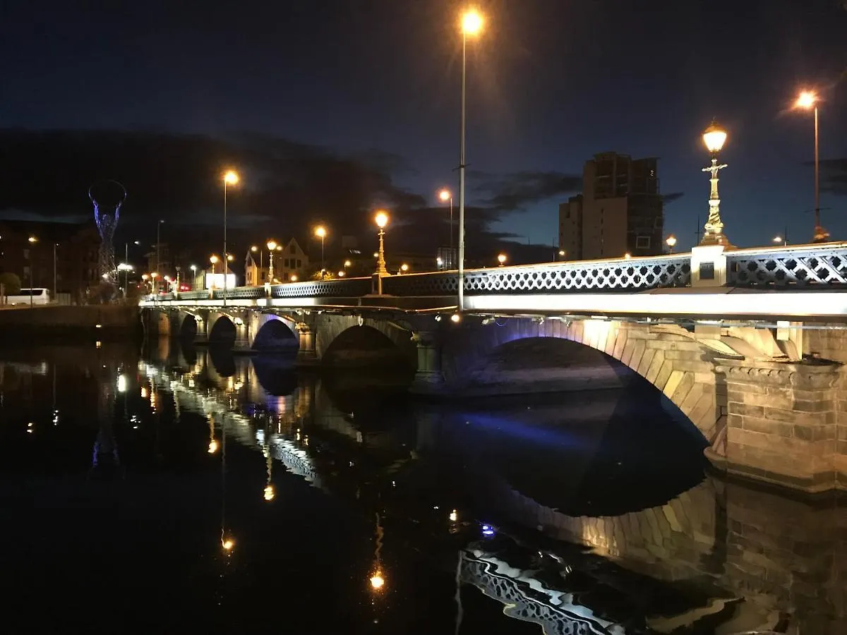 James Clow Bed & Breakfast Belfast 0*,