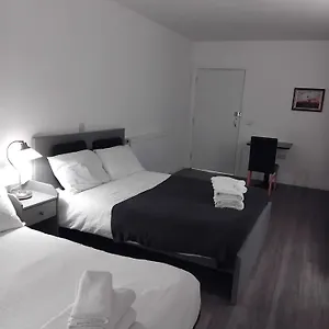 Victoria Park House Hostel Edinburgh