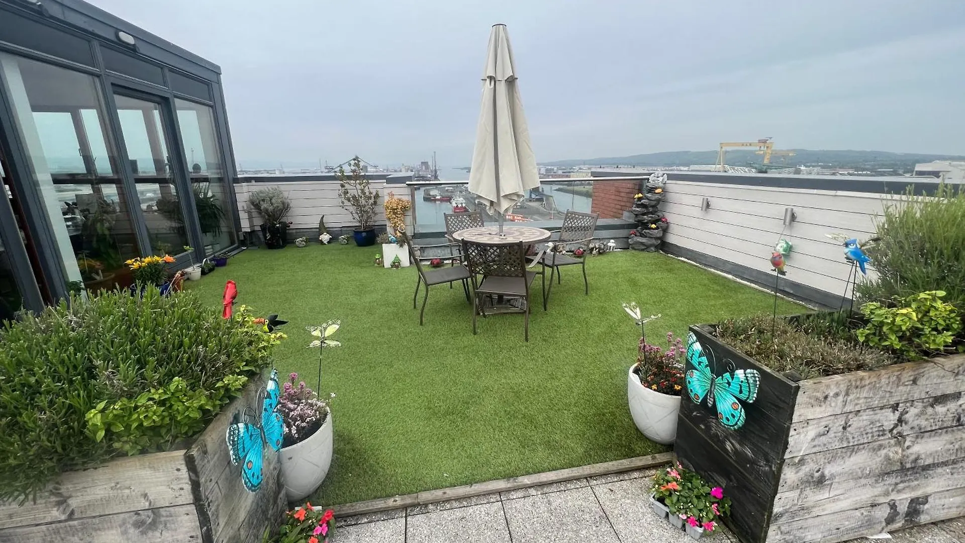 James Clow Bed & Breakfast Belfast 0*,